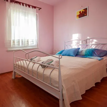 Apartament Lilly *