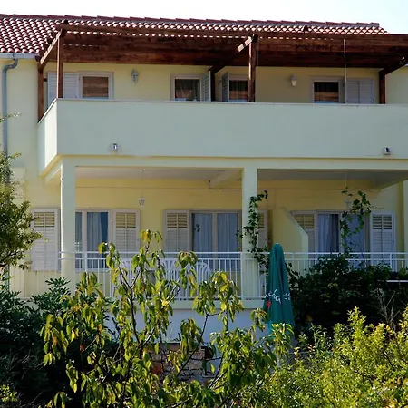Lilly Appartement Sutivan